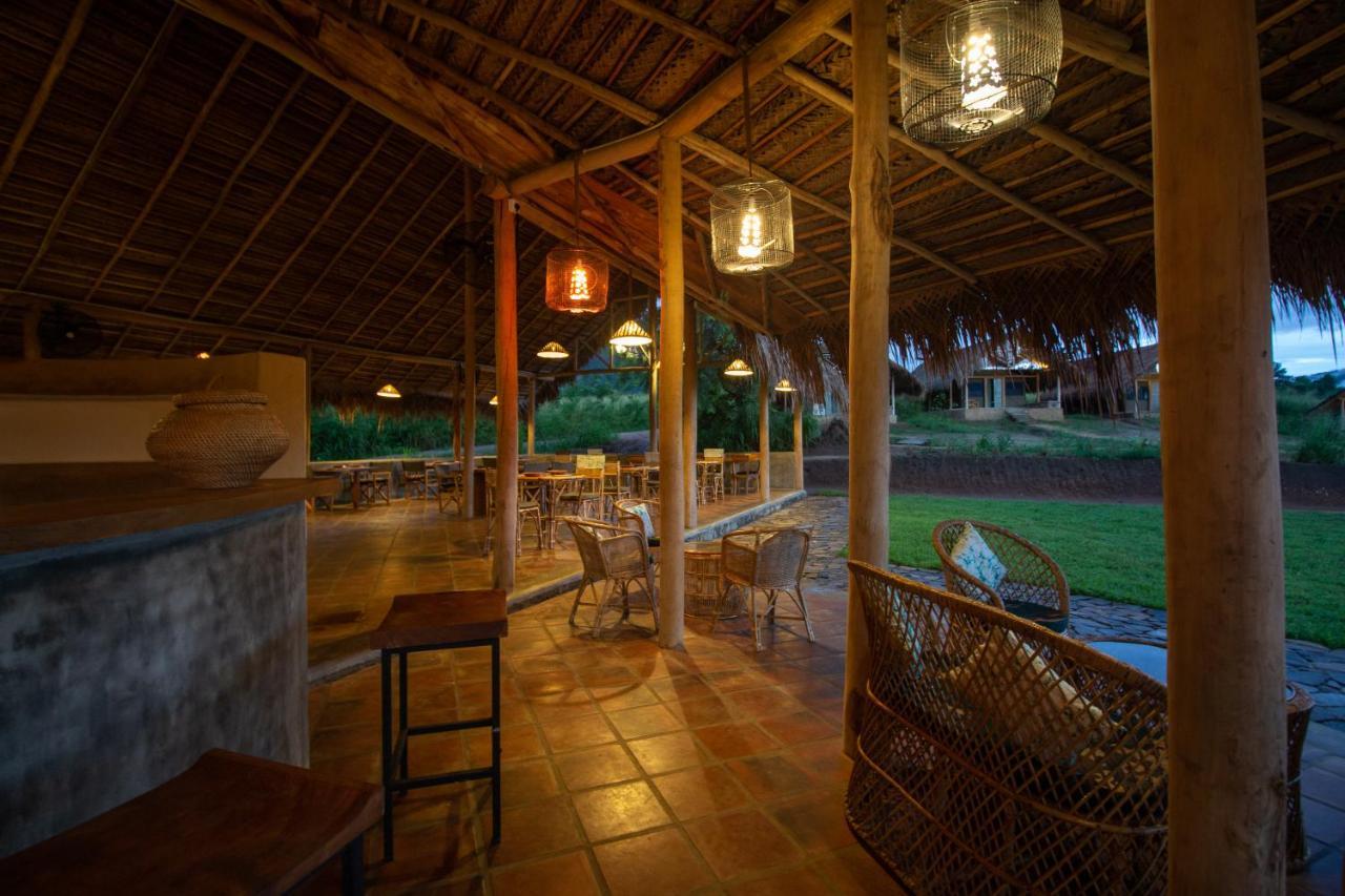 Wild Glamping Gal Oya - Thema Collection Hotel Galgamuwa  Kültér fotó